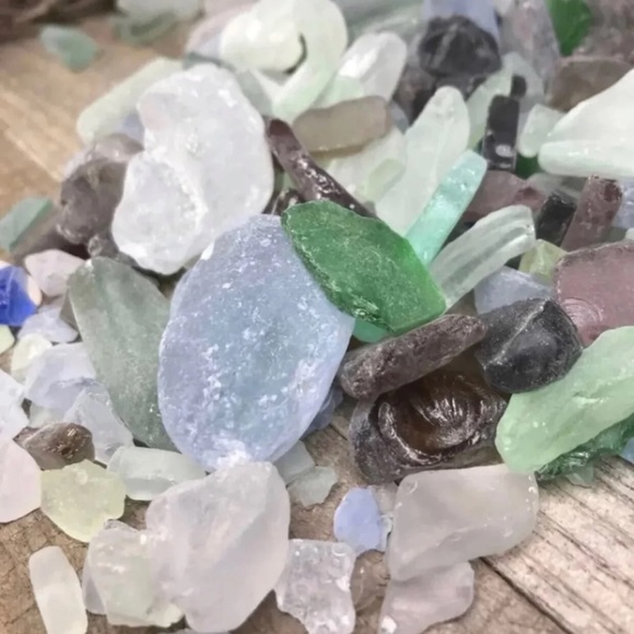 2lbs of Assorted Sea Glass for Coastal Crafting DIY Wedding decor Jewelry & More - Picture 9 of 11